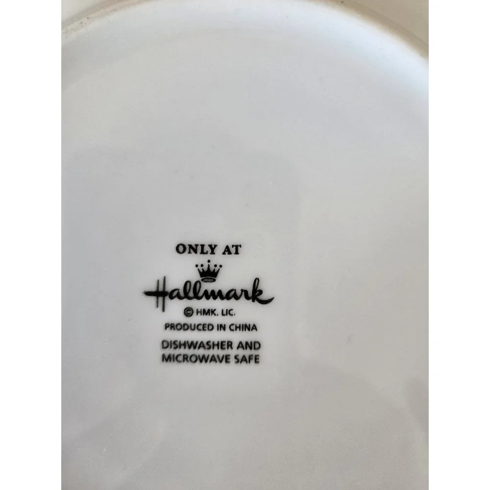NWT Hallmark Christmas Serving Plate Pine Cones Berries Woodland Red Metal Stand